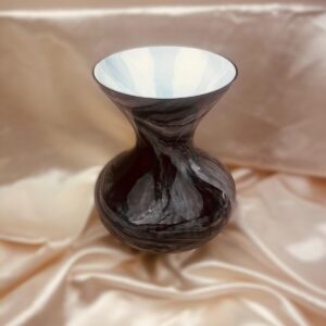 Wazon szklany marmurkowy czarno-biały 25 cm
